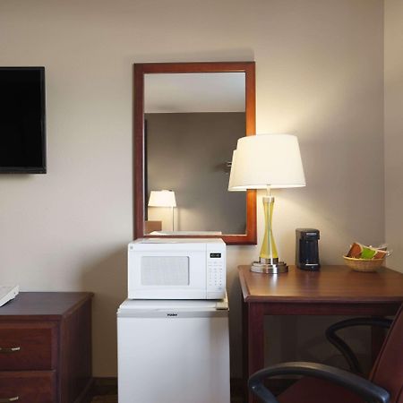 Super 8 By Wyndham Fremont Ne Motel Buitenkant foto